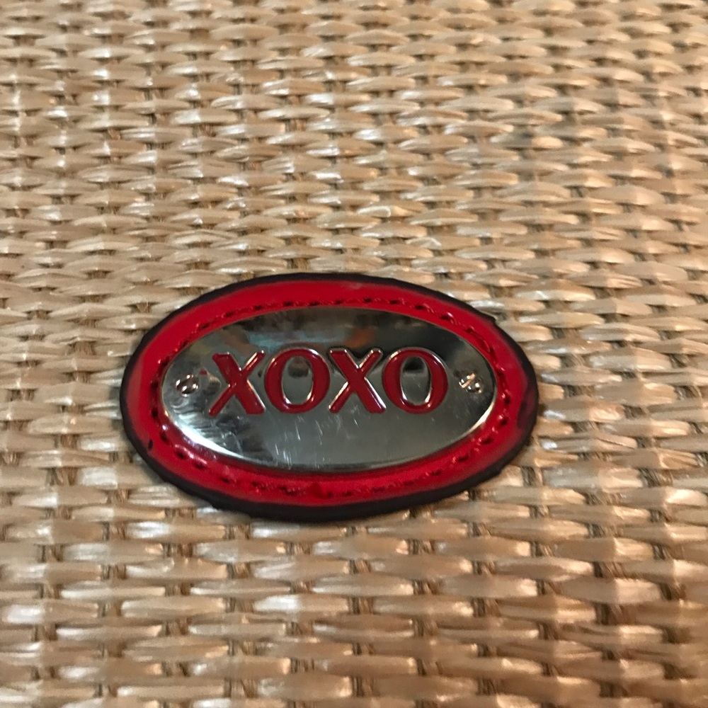 XOXO purse! - Picture 2 of 6